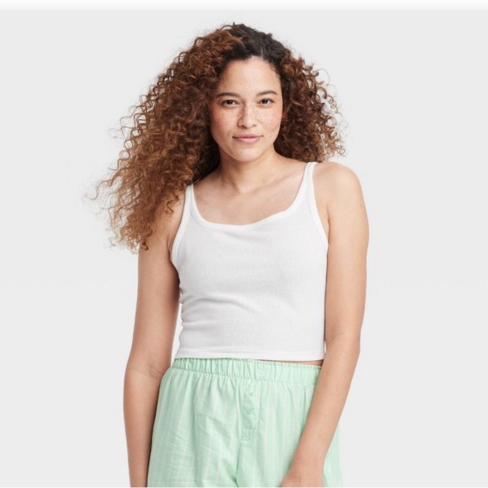 Cropped PJ Tank - Picture 2 of 6